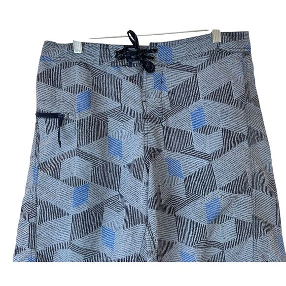 Patagonia Men's Blue Geometric Wavefarer Board Shorts Zipper Pocket sz 32 - Picture 5 of 9